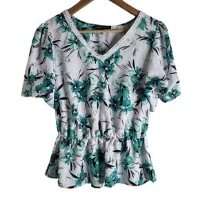 Floral V-Neck Peplum Top